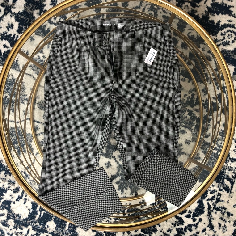 Women’s Old Navy “extra high-rise polished pixie skinny” Pants NWT